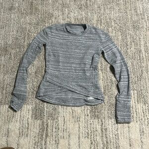Lululemon long sleeve size 2